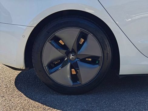 Used 2018 Tesla Model 3 Long Range AWD/4WD image 46