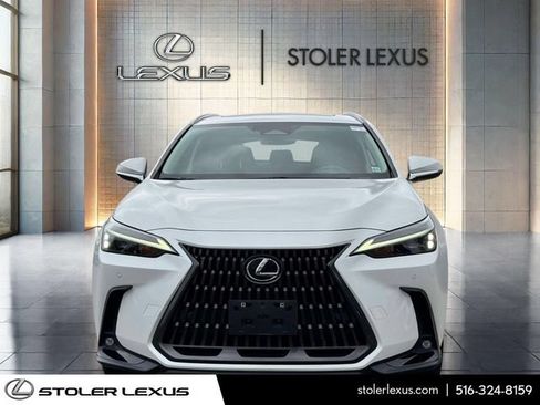 Used 2022 Lexus NX 250 FWD image 2