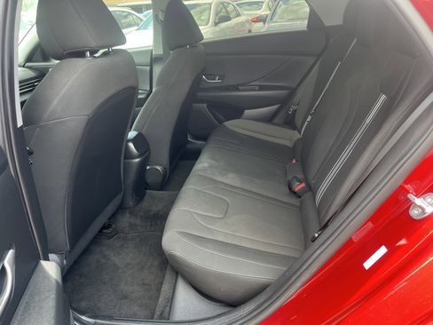 Used 2023 Hyundai Elantra SEL FWD image 12