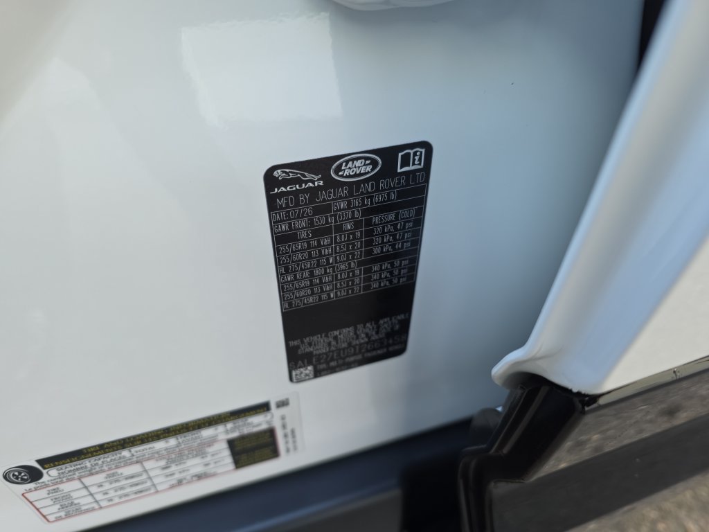 New 2026 Land Rover Defender 110 X-Dynamic SE AWD/4WD image 24