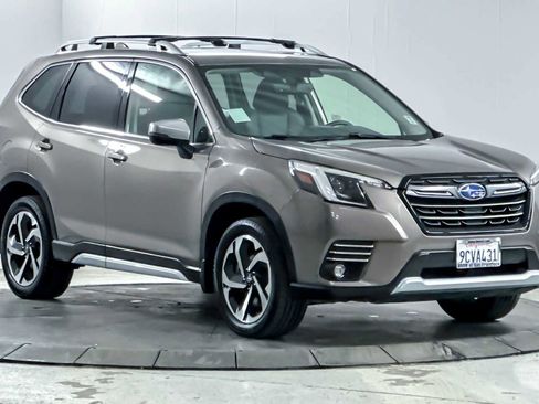 Used 2022 Subaru Forester Touring image 9