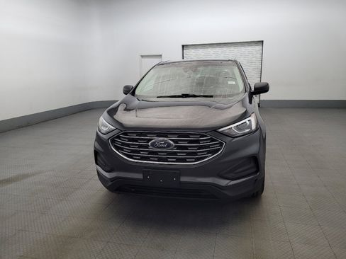 Used 2020 Ford Edge SE image 15