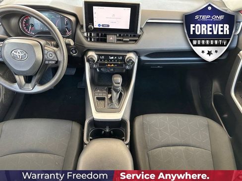 Used 2025 Toyota RAV4 XLE FWD image 18