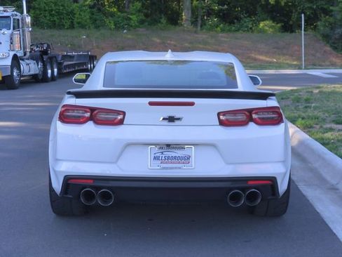 Used 2020 Chevrolet Camaro LT w/ Technology Package RWD image 12