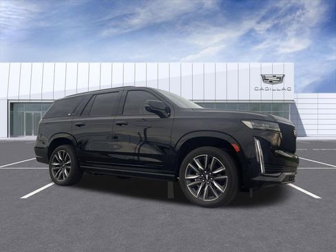Used 2023 Cadillac Escalade Sport Platinum w/ Heavy-Duty Trailer Package AWD/4WD image 1