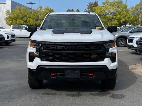 Used 2023 Chevrolet Silverado 1500 Custom Trail Boss AWD/4WD image 3