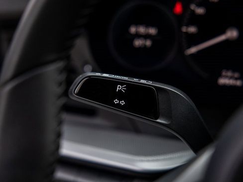 Used 2024 Porsche 911 Carrera S w/ Sport Package image 41