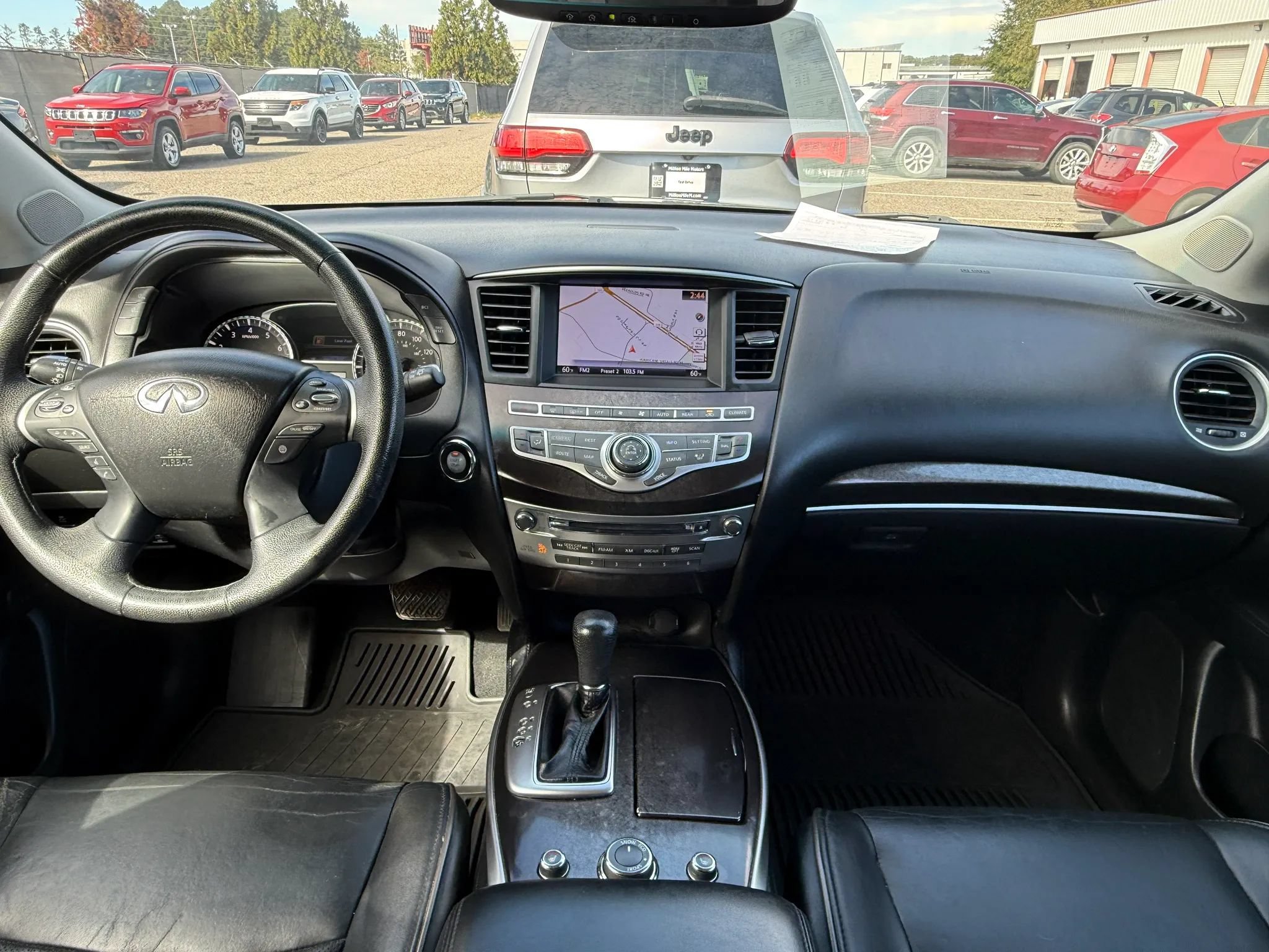 Used 2013 INFINITI JX35 AWD w/ Premium Pkg image 3
