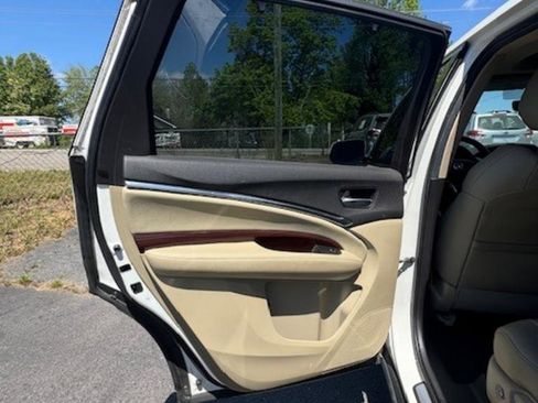 Used 2016 Acura MDX SH-AWD image 15