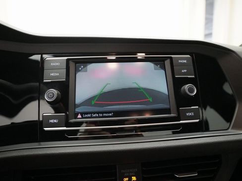 Used 2020 Volkswagen Jetta R-Line w/ R-Line Cold Weather Package image 19