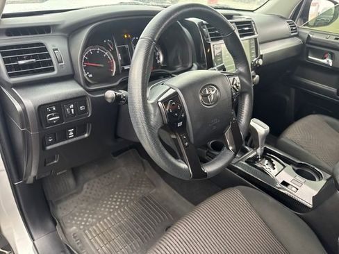 Used 2021 Toyota 4Runner TRD Off-Road image 11