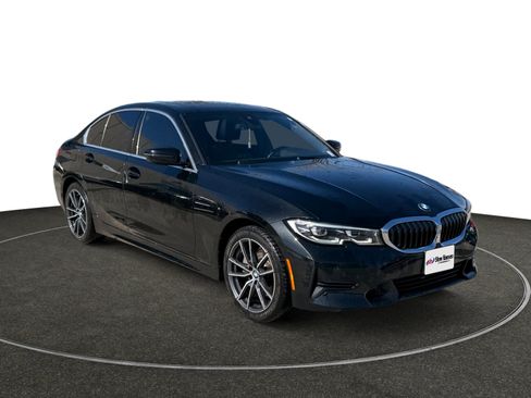 Used 2019 BMW 330i xDrive Sedan w/ Convenience Package image 8