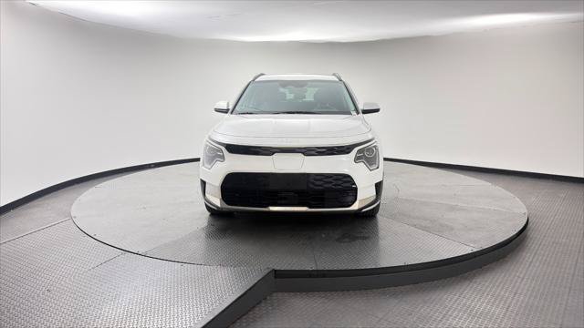 Used 2023 Kia Niro Wind w/ Wind Preserve Package FWD image 12