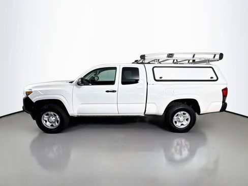 Used 2022 Toyota Tacoma SR RWD image 6