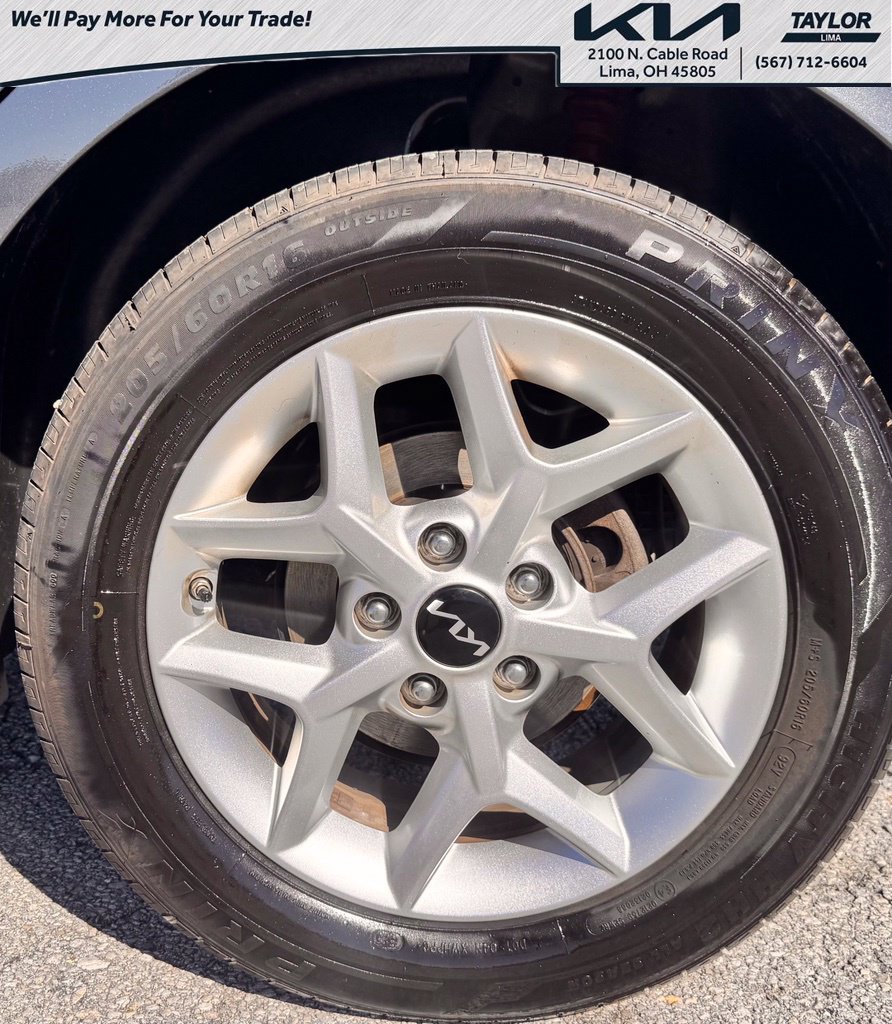 Used 2025 Kia Soul LX w/ LX Technology Package FWD image 15