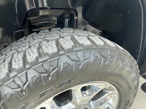 Used 2014 RAM 2500 SLT AWD/4WD image 16