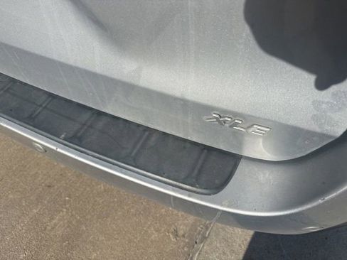 Used 2017 Toyota Sienna XLE Premium image 3