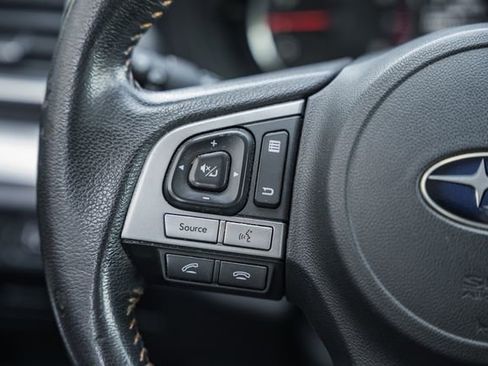 Used 2017 Subaru Crosstrek 2.0i Premium image 32