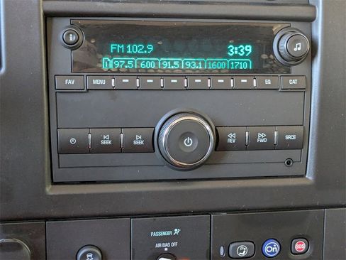 Used 2024 GMC Savana 2500 w/ Driver Convenience Package image 15