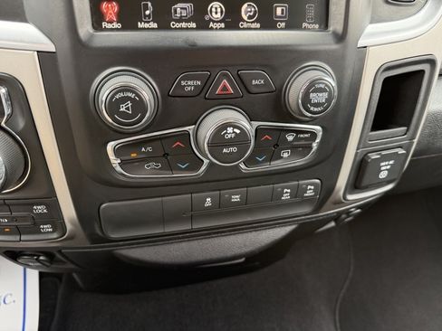 Used 2017 RAM 1500 Big Horn AWD/4WD image 29