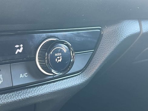 Used 2023 Honda HR-V LX image 34