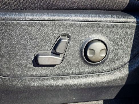 New 2026 RAM 1500 4x4 Crew Cab image 16