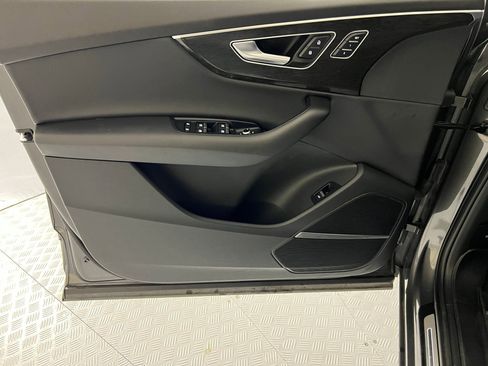 Used 2022 Audi Q7 Premium Plus w/ Premium Plus Package image 12