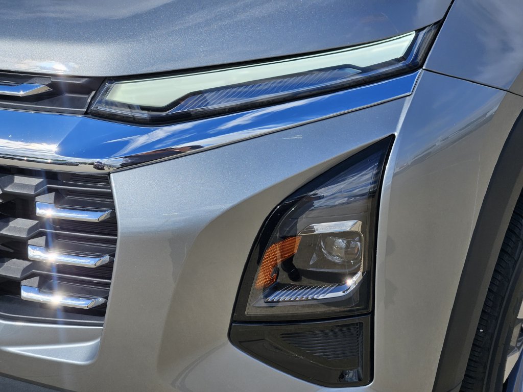 Used 2026 Chevrolet Equinox LT FWD image 10