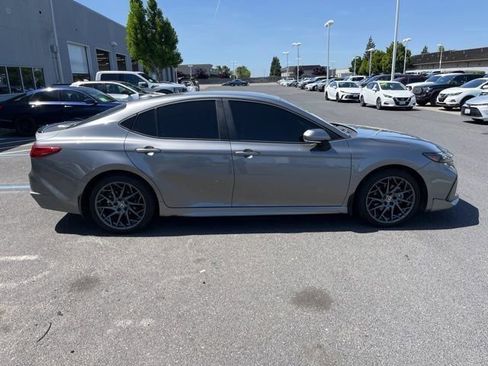 Used 2025 Toyota Camry XSE image 4