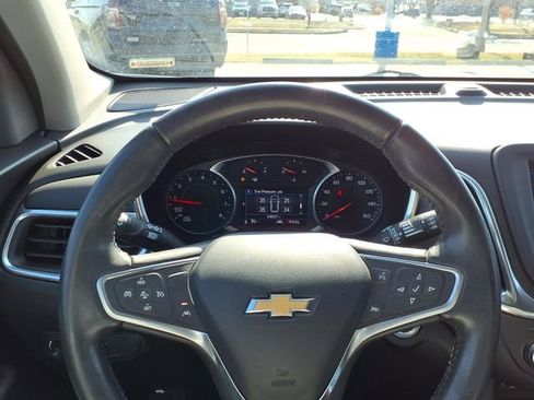 Used 2022 Chevrolet Equinox LT image 12