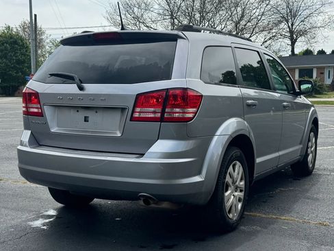 Used 2018 Dodge Journey SE w/ Popular Equipment Group FWD image 7