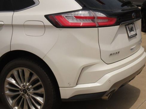 Used 2020 Ford Edge Titanium w/ Equipment Group 301A FWD image 13