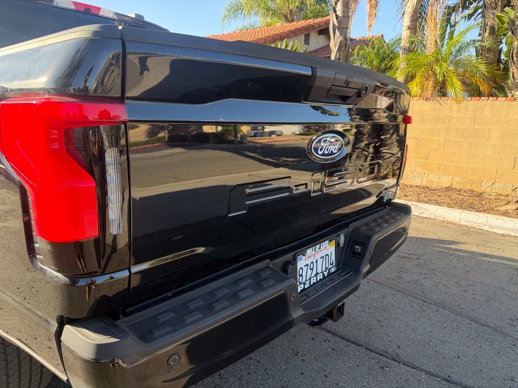 Used 2024 Ford F150 Lightning XLT AWD/4WD image 12