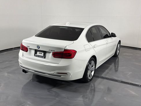 Used 2018 BMW 330i xDrive Sedan w/ Convenience Package AWD/4WD image 5