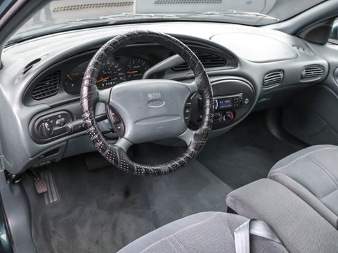 Used 1997 Ford Taurus GL FWD image 9