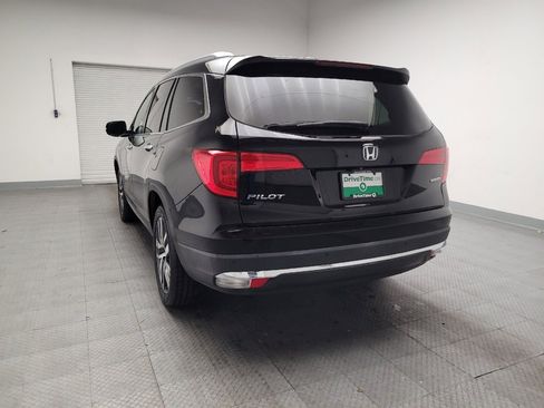 Used 2017 Honda Pilot Touring image 6