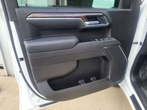 Used 2025 Chevrolet Silverado 1500 LT w/ Safety Package image 17