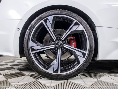 Used 2021 Audi RS 5 w/ Black Optic Carbon Package AWD/4WD image 40