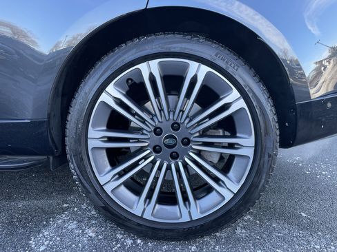 Used 2023 Land Rover Range Rover SE image 10