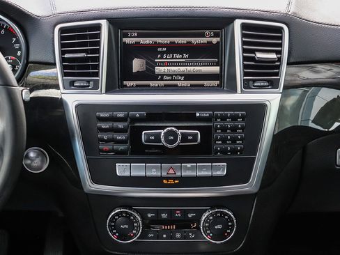 Used 2016 Mercedes-Benz GL 450 4MATIC image 15