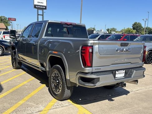 Used 2025 GMC Sierra 3500 Denali Ultimate AWD/4WD image 6