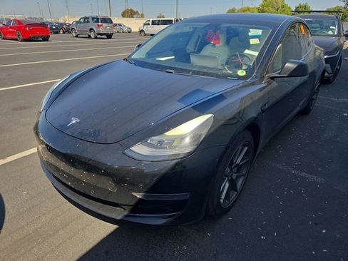 Used 2021 Tesla Model 3 Standard Range Plus RWD image 2