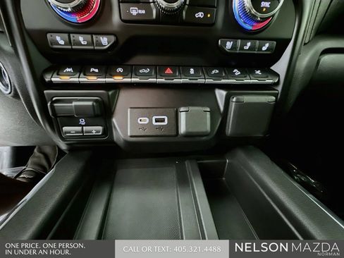 Used 2021 GMC Sierra 1500 Denali w/ Denali Ultimate Package AWD/4WD image 35