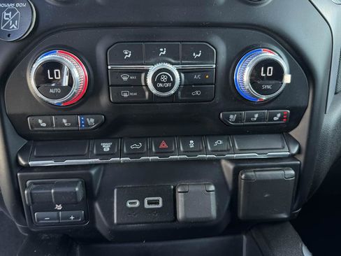 Used 2023 GMC Sierra 2500 SLT w/ SLT Convenience Package image 13