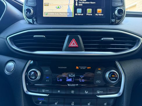 Used 2020 Hyundai Santa Fe Limited FWD image 11