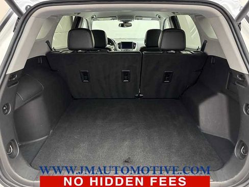 Used 2024 GMC Terrain SLT AWD/4WD image 16