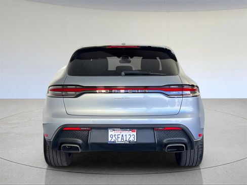 Used 2025 Porsche Macan image 7