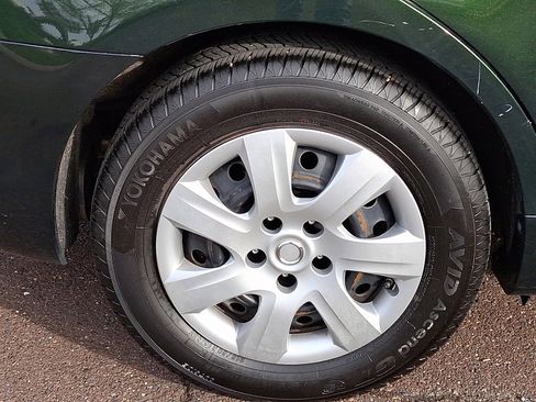 Used 2011 Toyota Camry LE image 11