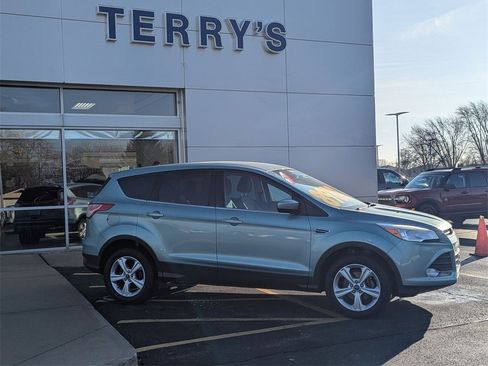 Used 2013 Ford Escape SE image 2