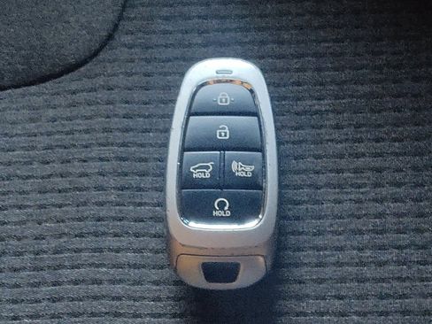 Used 2023 Hyundai Santa Fe SEL image 32